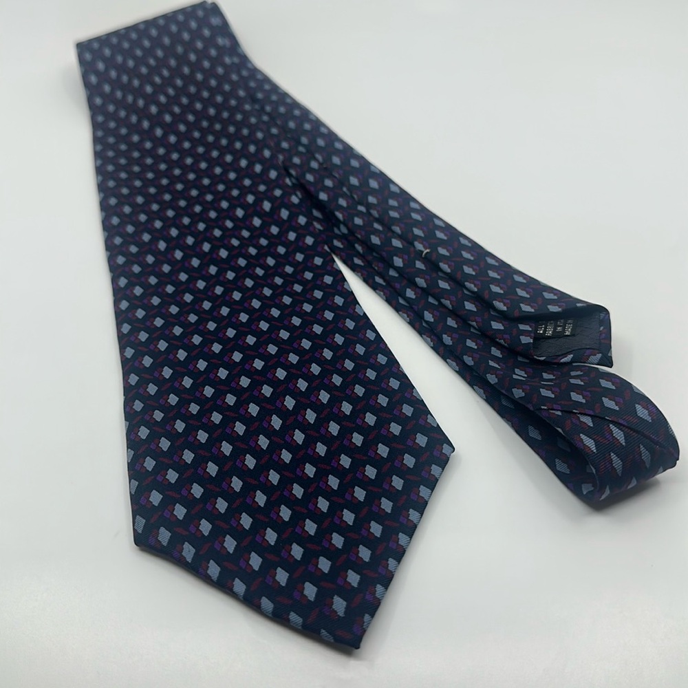 Christian Dior Elegant Navy Blue Patterned Men's Tie - Picture 5 of 8